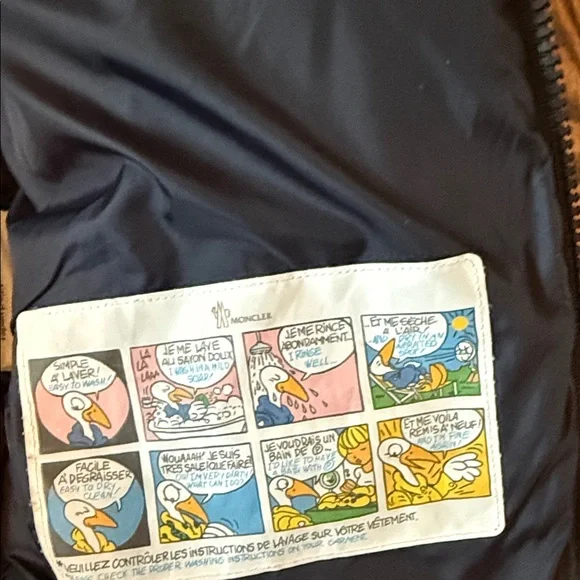 Moncler Dark Blue Puffer Jacket with Detachable Fur Trim Hood 4T Authentic - Picture 6 of 9